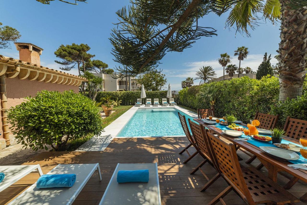 Villa Plomer Serra